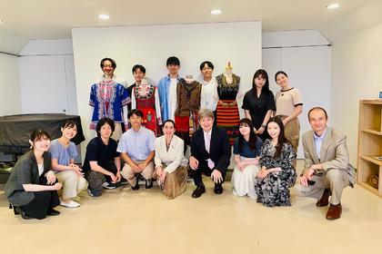 早稲田大学の学生がブルガリア大使館を訪問